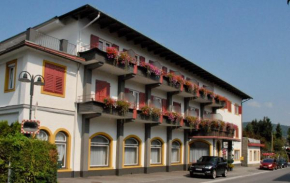 Отель Hotel Velden Bacherlwirt  Фельден-Ам-Вёртер-Зе